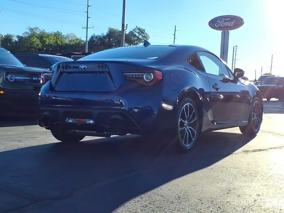 Toyota 86      2018