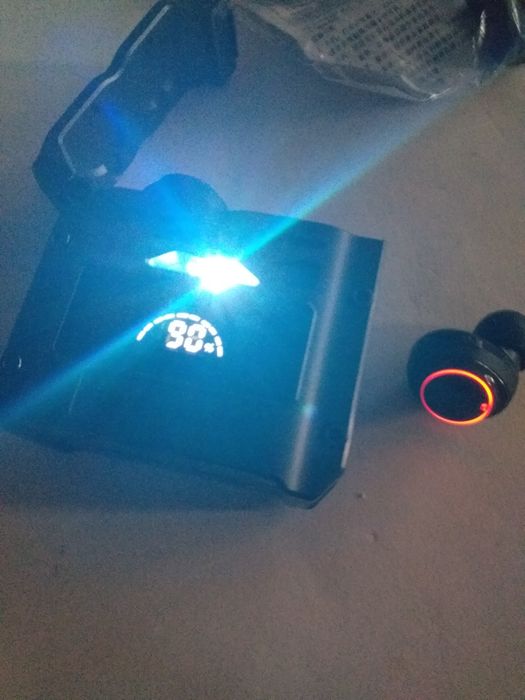 Bezprzewodowe słuchawki gamingowe.