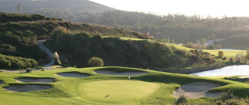 Construção de edifícios para escritórios e comércio em Belas Clube de Campo, Sintra
