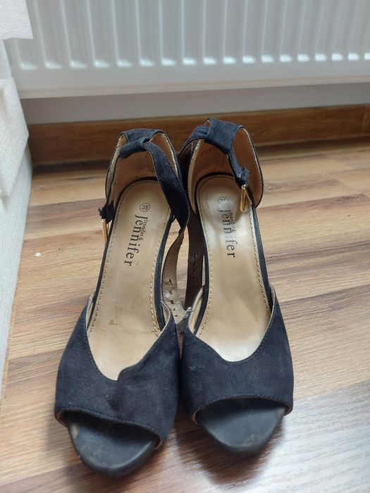Buty na korku jennifer 35