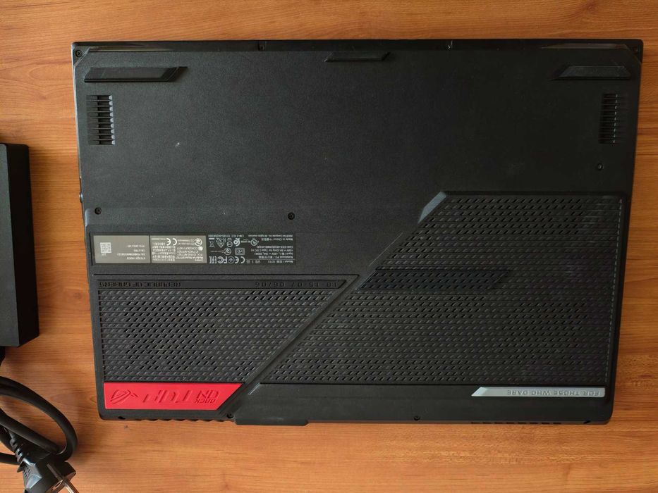 Asus Rog 17д Ryzen 7 5800H RTX 3050Ti 4gb SSD 512GB RAM 32 ГБ!