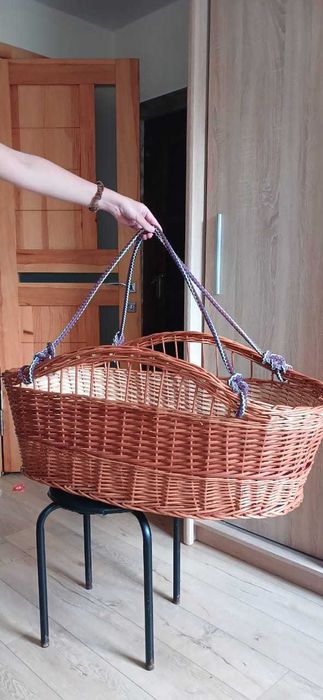 Колиска дитяча,плетена