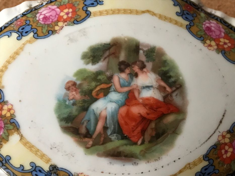 Bomboniera, puzderko porcelana  Erdmann Schlegelmilch, antyk  XIXw.