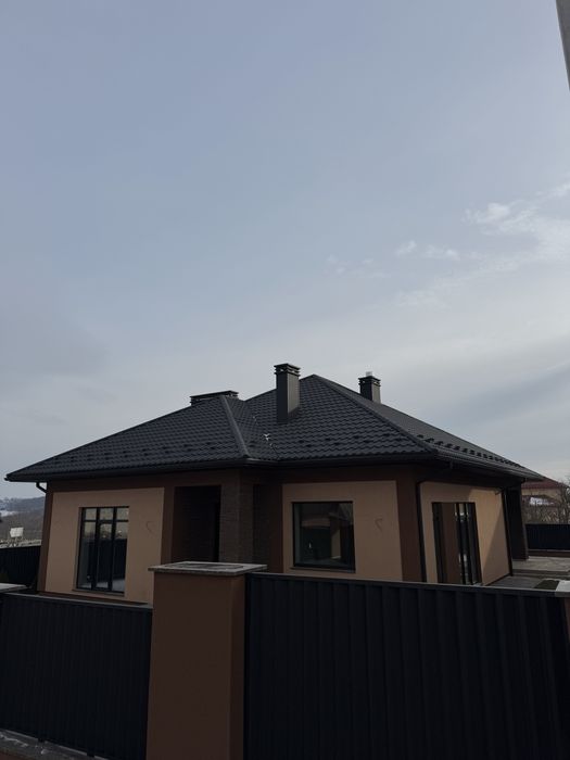 Новий будинок в с.Коровія