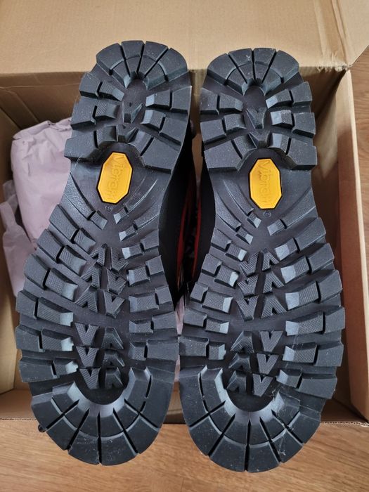 Buty trekkingowe KAKKA Mid STX Red Black damskie 42
