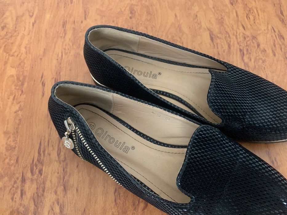 Макасини. Туфлі. Лофери. Балетки.