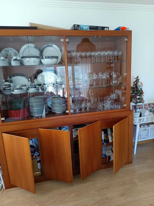 Aparador e Louceiro em cerejeira maciça