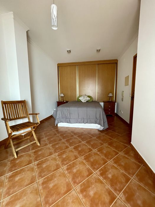 Apartamento T1+1  algarve/pêra