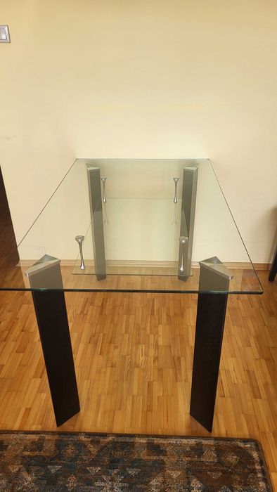 Stół do salonu (szklany)