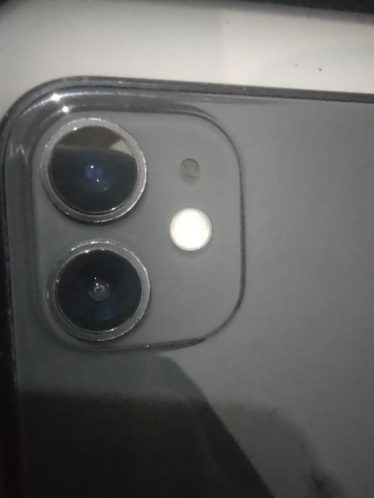 Iphone 11 64 GB Apple