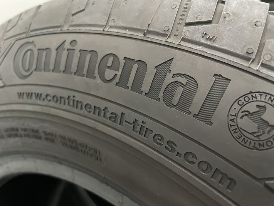 2 Pneus 215/65 R16C Continental