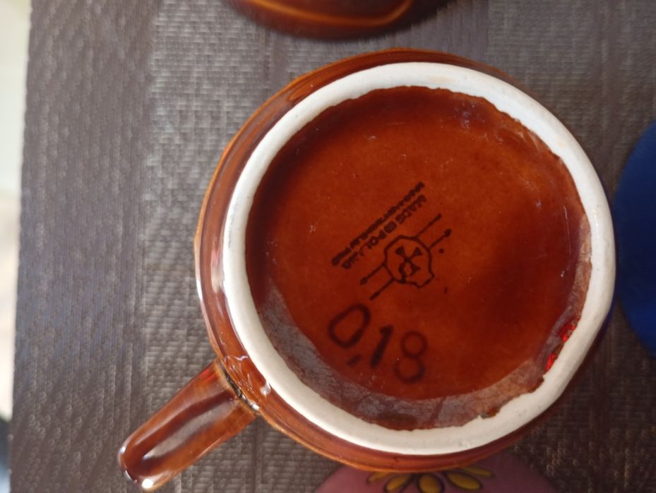 Filiżanki PRL 7 sztuk