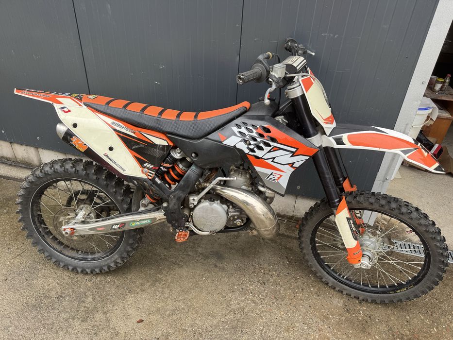Ktm sx250 2T full fmf  mousse