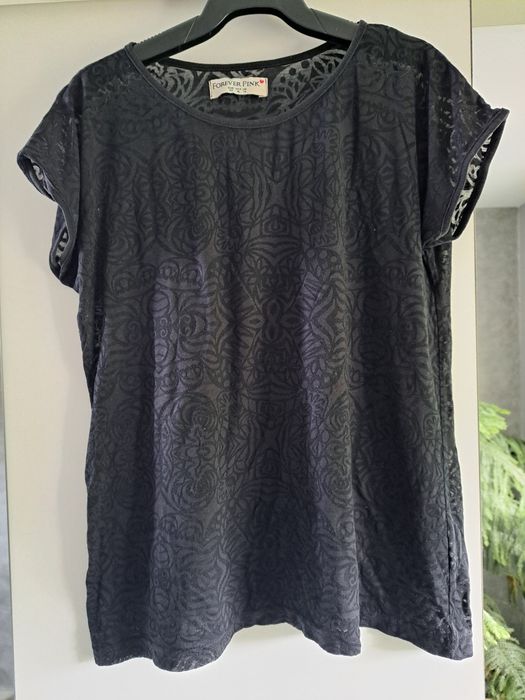 Czarny t-shirt damski