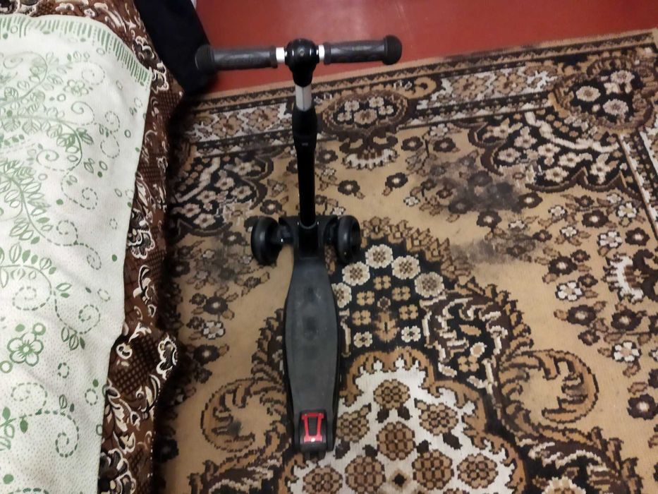 Самокат детский MIQILONG.