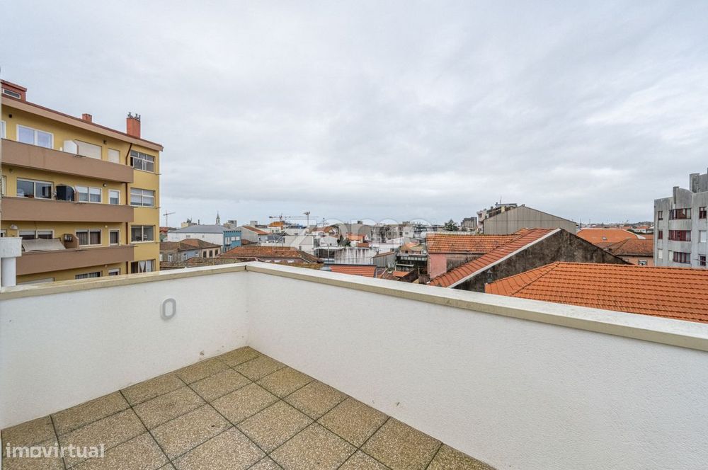 Apartamento T2 Duplex Novo Na Rua Do Godinho Em Matosinhos Sul