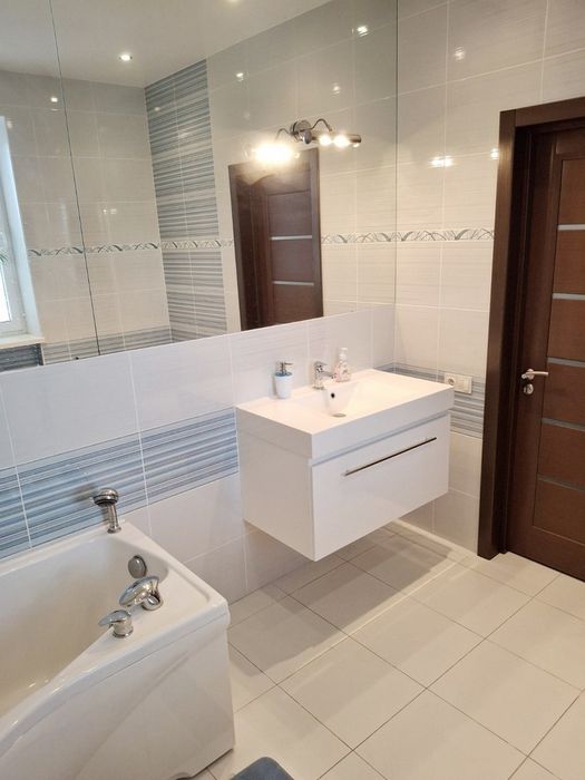 Продам дом с ремонтом Братское ,Новоалександровка