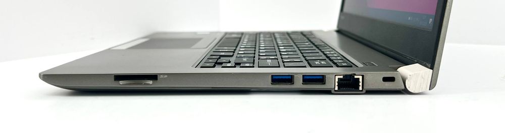 Ноутбук Toshiba Portege Z30-E14F 13.3" Intel Core i5 2.7 GHz 8GB DDR4 256 GB SSD + ОС Windows 10 + АКБ + ЗП Б/У ID16273