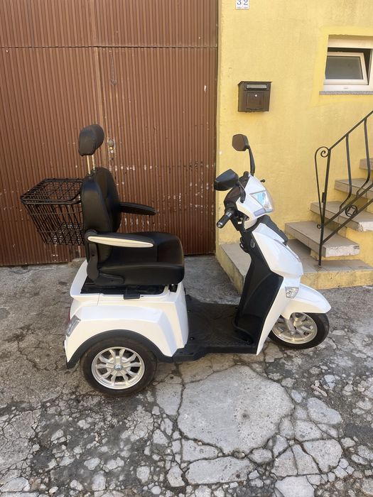 Scooter eletrica
