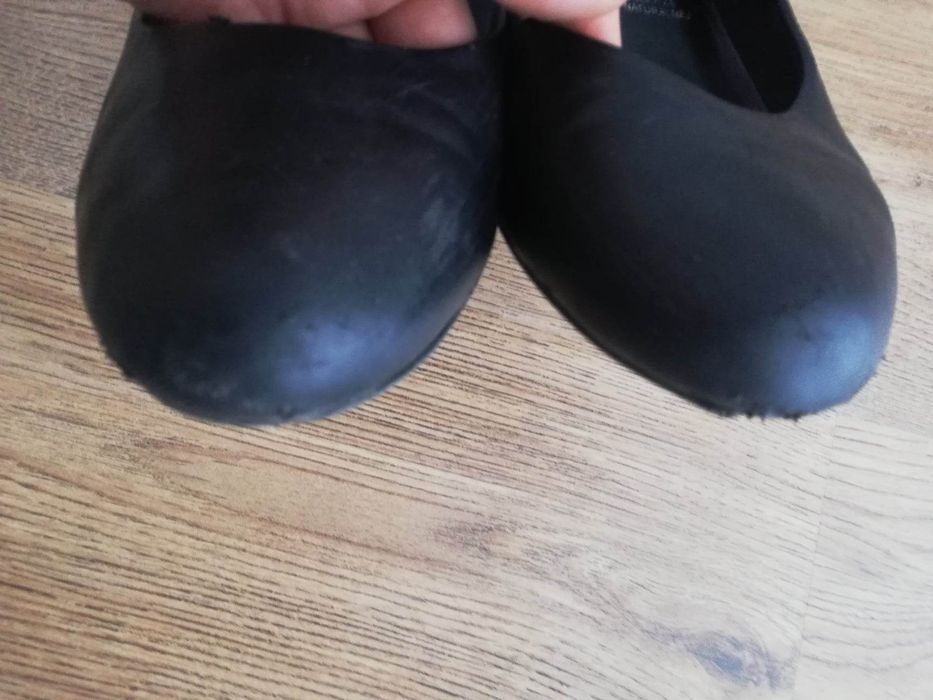 Czarne czółenka buty damskie na niskim obcasie wyściółka ze skóry