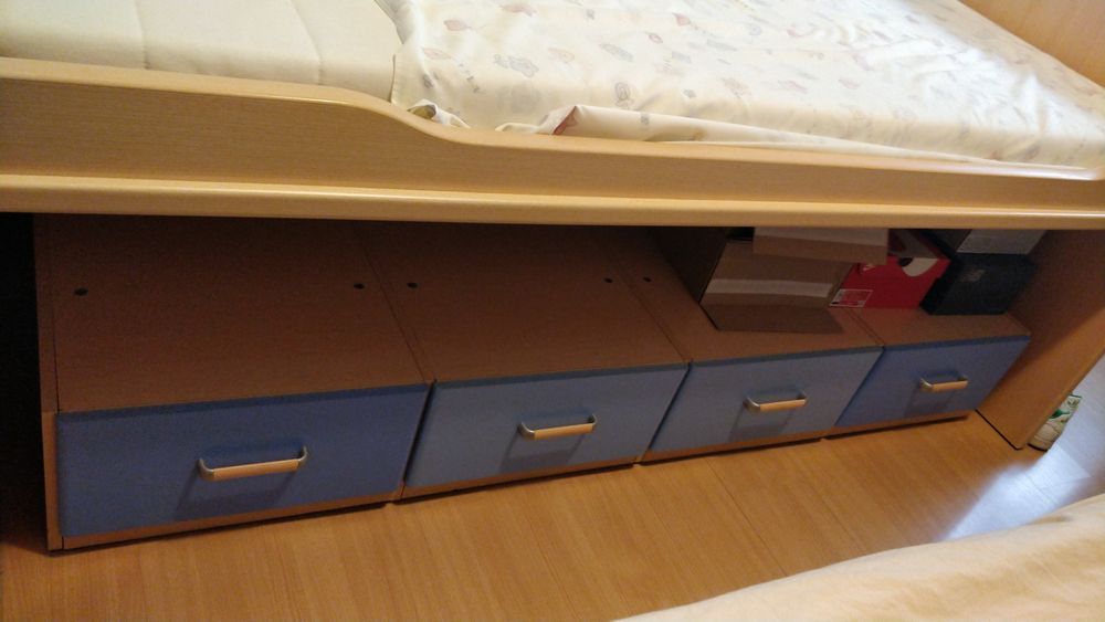 Cama dupla com 4 gavetas