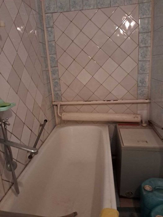 Продам 1/2 дома на Салтовке в районе парка Победы.