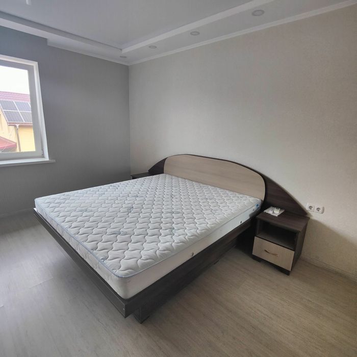 Продам таун з ремонтом