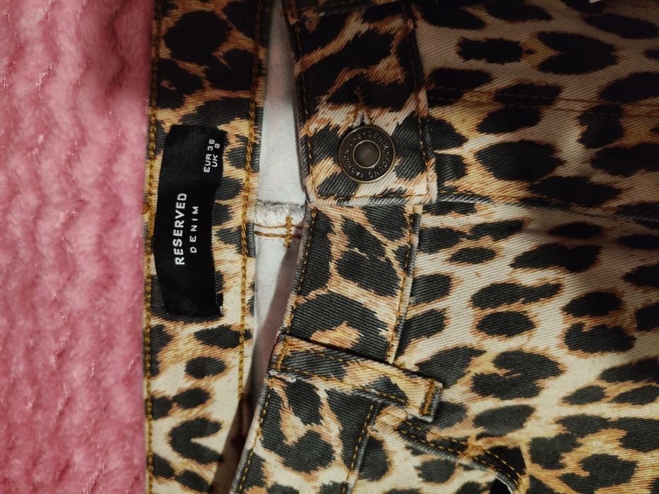 Spodnie damskie panterka.