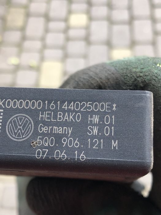 Форсунка 04L130277AC  BERU - PSG007 Skoda 04L130764C  VW 2.0TDI