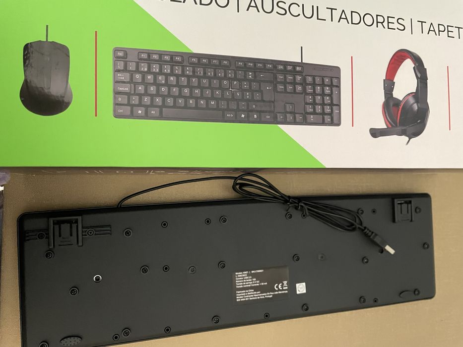 Teclado com fios