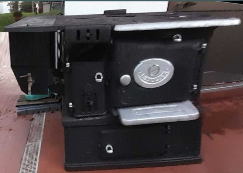 Fogões a lenha ferro fundido e salamandras