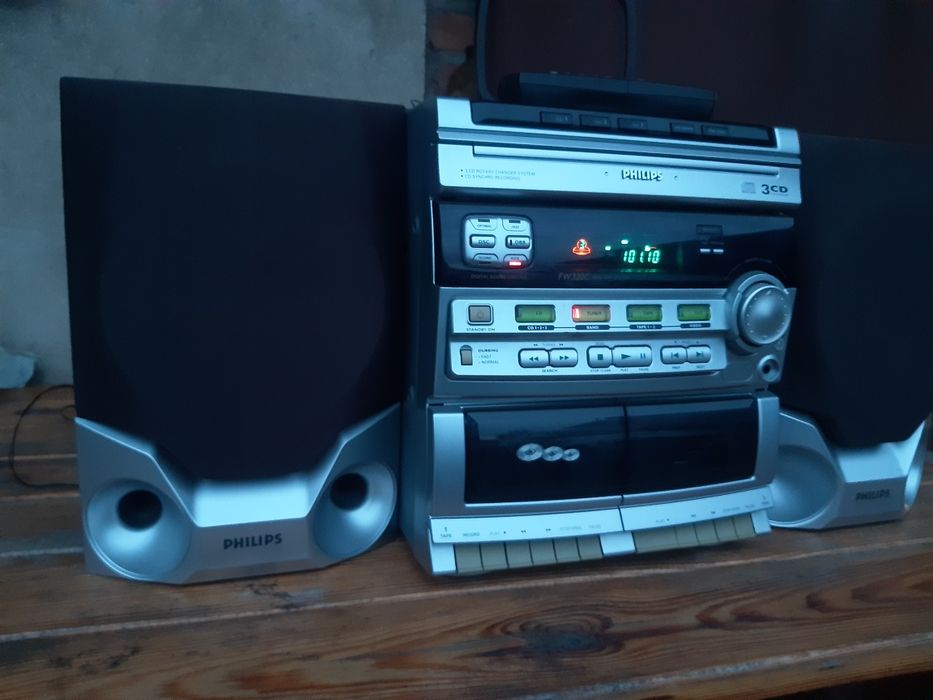 Radio  wieża Philips