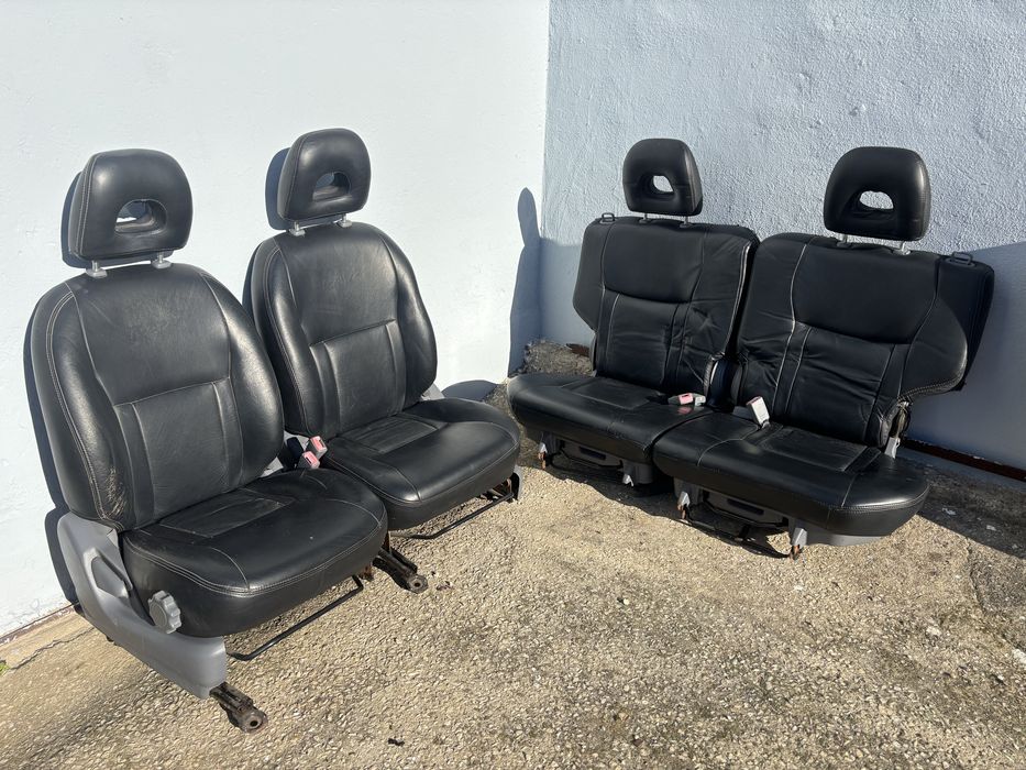Interiores em pele Toyota Rav 4
