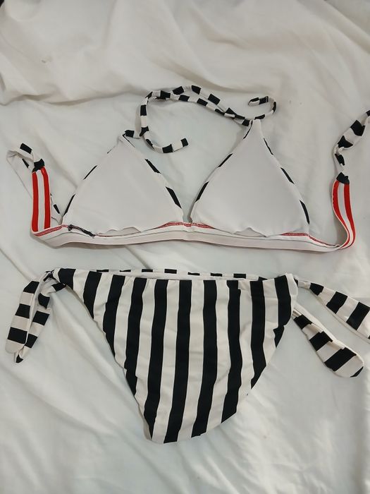 Biquíni de riscas