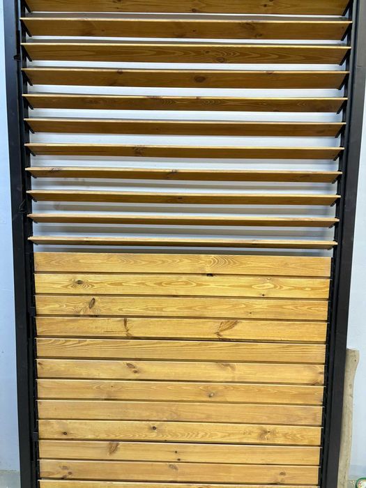 System ruchome żaluzje, Ruchome deseczki SHUTTERS sosna AB