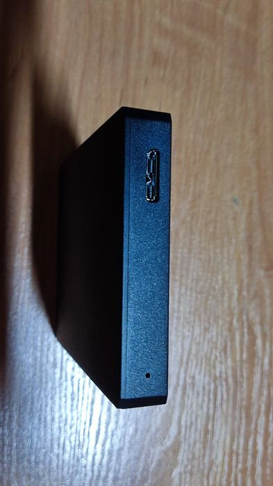 Зовнішній жорсткий диск 500 Gb