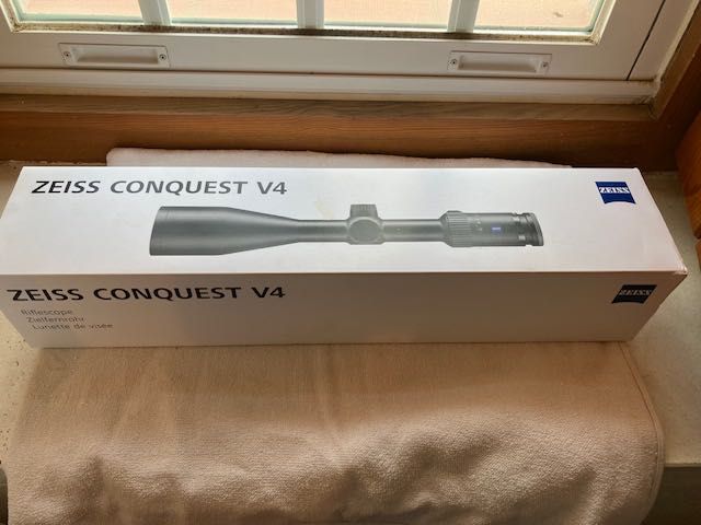 Vendo Mira Zeiss Conquest V4 1-4X24 NOVA