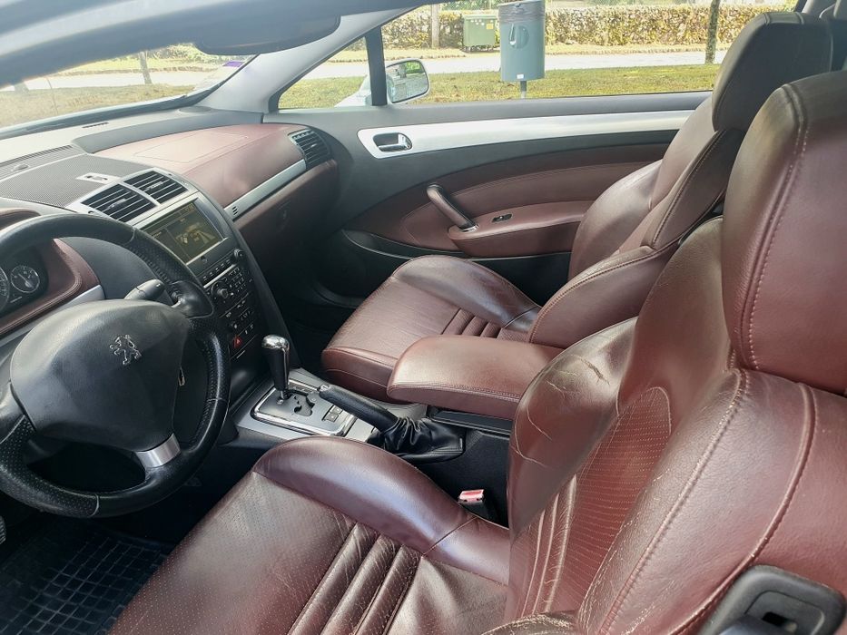 Peugeot 407 Coupé 2.7 HDI V6 Biturbo - 204 cv