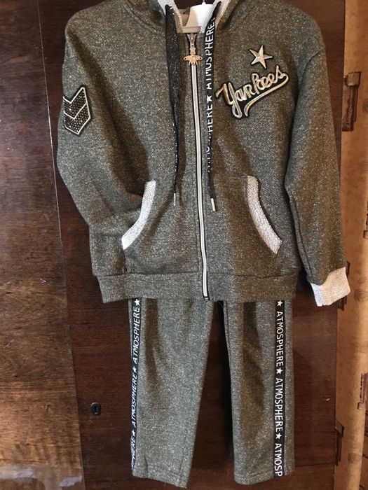 Продам костюм