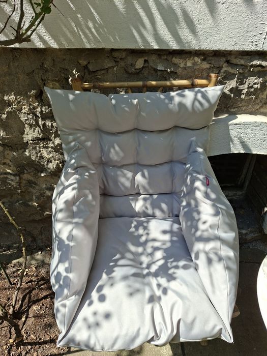 Dwie NOWE poduszki z podłokietnikami