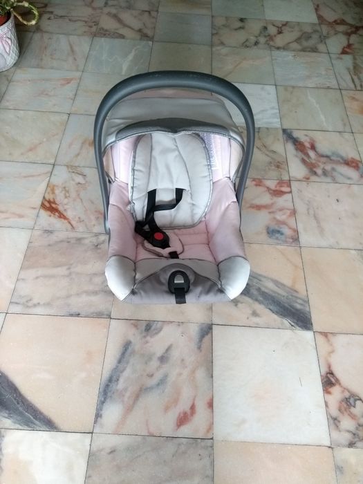 Ovo de criança cor de rosa