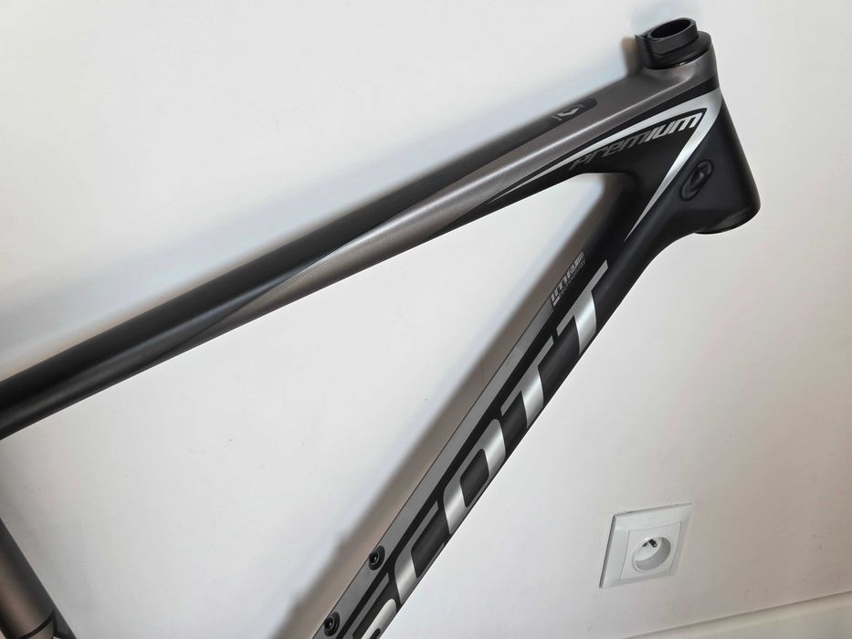 Rama SCOTT SCALE Premium carbon 26" / L