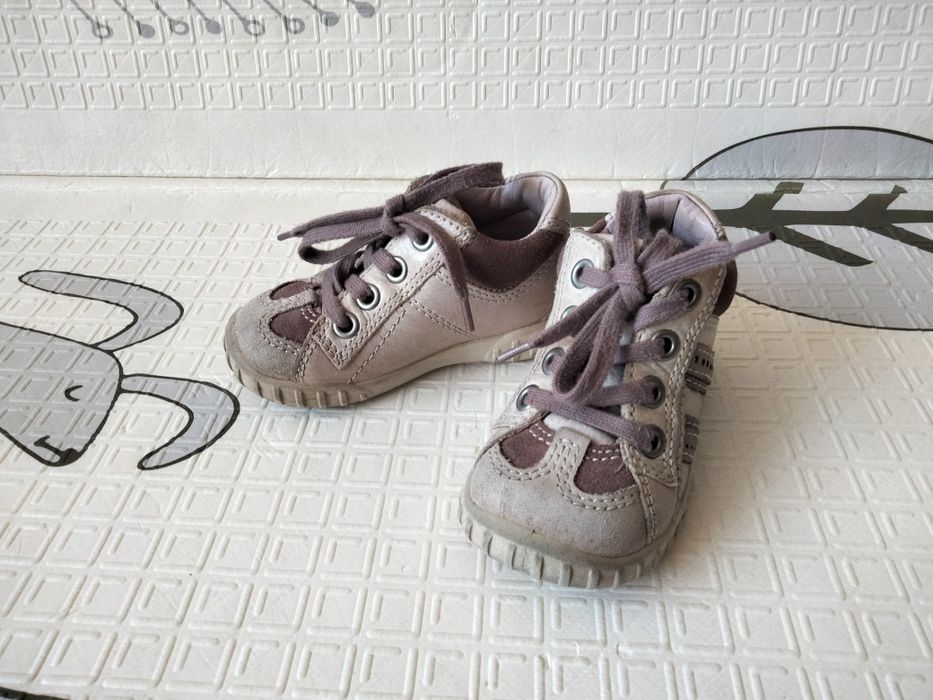 Черевички на дівчинку шкіряні ecco 20 розмір