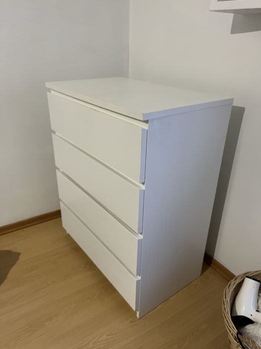 Armário/Cómoda branca