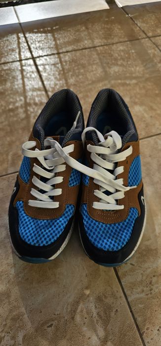 Buty Attitude Jak nowe męskie rozmiar 41 wkładka 26cm