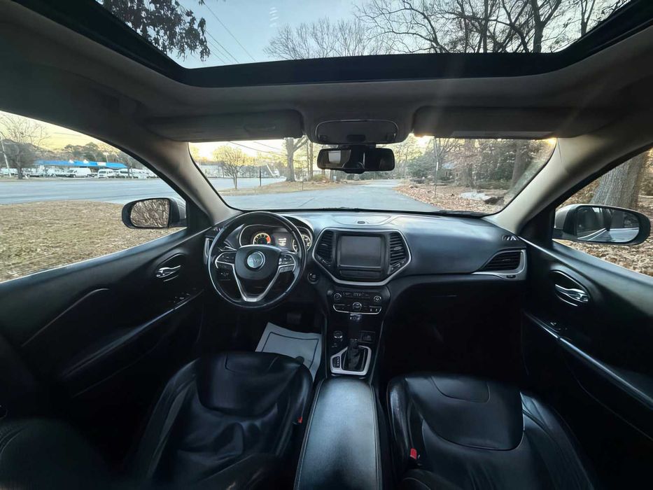 Jeep Cherokee Limited      2016