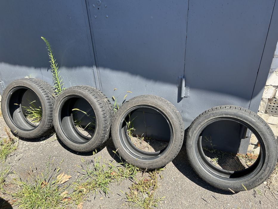 Зимові шини 195/50R16 TOYO