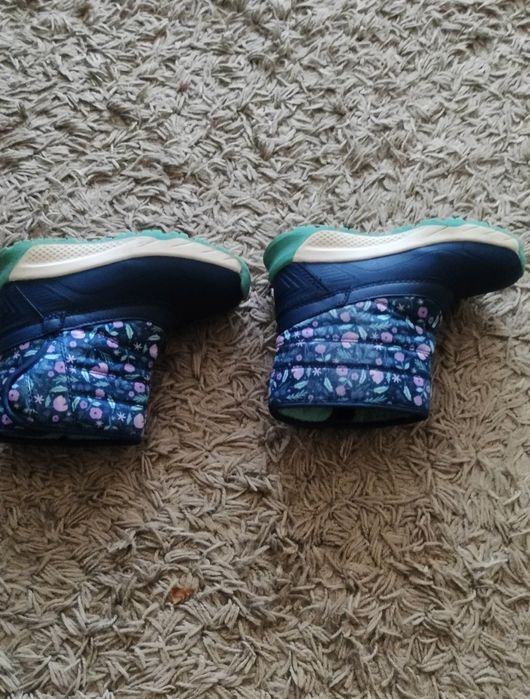 Buty zimowe dla dziewczynki rozmiar 27