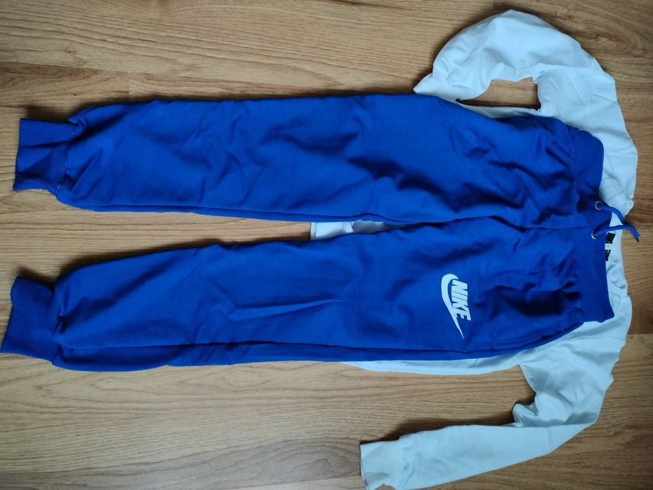 Ostatni  Świetny dres Nike  damski XL  super cena