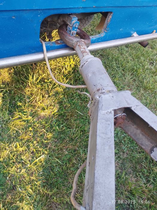 Автомобіль УАЗ 452Д